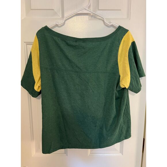 University of Oregon Ducks Pride Shirt Women's 2XL Green Cropped Football Sports - Picture 2 of 5